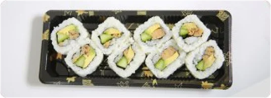 Omlet, komkommer, avocado